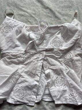 wild fable White Eyelet Button-Front Crop Top